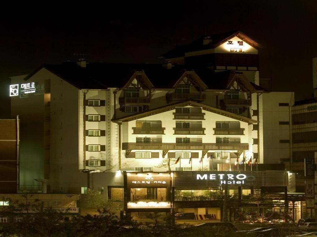 Metro Tourist Hotel Cheonan Exterior photo